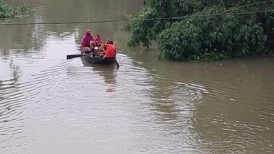 সুনামগঞ্জের নিম্নাঞ্চল প্লাবিত, ভয়ে আশ্রয়কেন্দ্রে ২৮ পরিবার