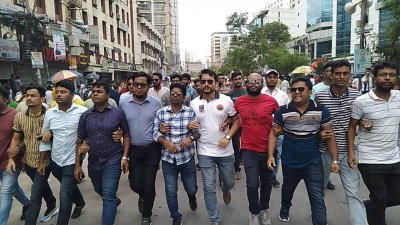 নয়াপল্টনে বিএনপির সমাবেশে অংশ নেন দলের বিভিন্ন এলাকার নেতাকর্মীরা (ছবি: নাসিরুল ইসলাম)