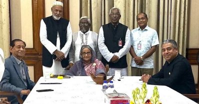 প্রধানমন্ত্রীর সঙ্গে বৈঠকে রংপুরের নেতাদের একাংশ, ছবি: ঢাকা ট্রিবিউন