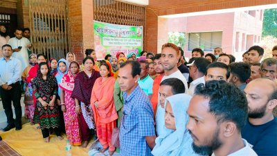 জাবির দৈনিক মজুরিভিত্তিক কর্মচারীদের অবস্থান ধর্মঘট