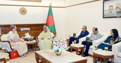 প্রধানমন্ত্রী শেখ হাসিনার সঙ্গে সাক্ষাৎ করেন ডেনমার্কের রাষ্ট্রদূত উইনি ইস্ট্রুপ পিটারসেন (ছবি: ফোকাস বাংলা)