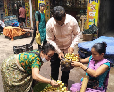 টক-মিষ্টি স্বাদের হওয়ায় ইতোমধ্যে ফলটি সারাদেশে বেশ জনপ্রিয় হয়ে উঠেছে