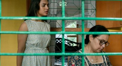 একটি দৃশ্যে নুসরাত ফারিয়া ও আফসানা মিমি