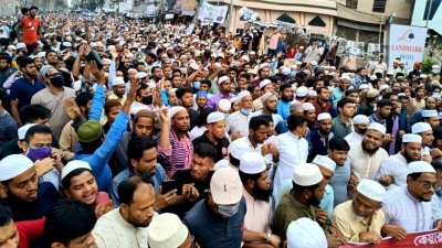 জামায়াতের মিছিল থেকে পুলিশের ওপর হামলার অভিযোগ, আটক ২১