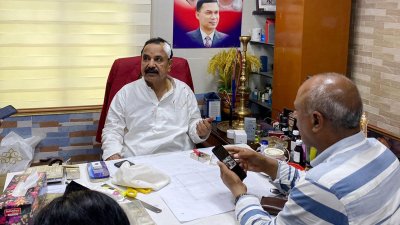 কর্মসূচি চলাকালে আহত হন বিএনপি নেতা গয়েশ্বর চন্দ্র রায়