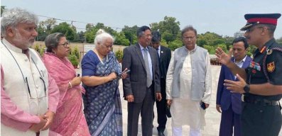 পীযূষ গয়ালের সঙ্গে আ.লীগ প্রতিনিধি দলের বৈঠক