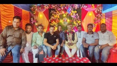 বরের সঙ্গে বরযাত্রী