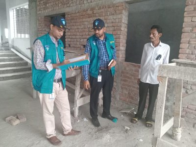 একবার চিঠি পাঠানোর পর সংশ্লিষ্ট দফতরগুলো কী ব্যবস্থা নিল, সে বিষয়ে বেশিরভাগ ক্ষেত্রেই অন্ধকারে থাকে দুদক (দুদকের অভিযানের ফাইল ছবি)