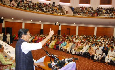 আওয়ামী লীগের আলোচনা সভায় ওবায়দুল কাদের (ছবি: ফোকাস বাংলা)