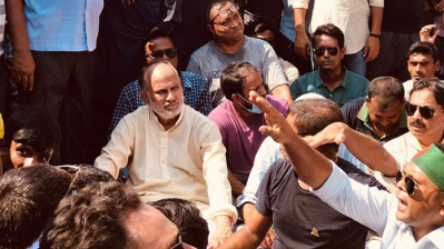 ২০২২ সালের ২২ অক্টোবর খুলনা বিভাগীয় সমাবেশে অনুসারীদের সঙ্গে মঞ্জু