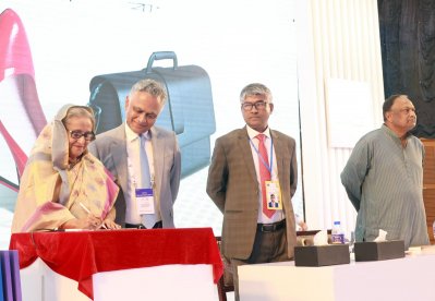 চতুর্থ বাংলাদেশ লেদার ফুটওয়্যার অ্যান্ড লেদারগুডস ইন্টারন্যাশনাল সোর্সিং শো (ব্লিস)-২০২৩ উদ্বোধন করেন প্রধানমন্ত্রী শেখ হাসিনা (ছবি: ফোকাস বাংলা)