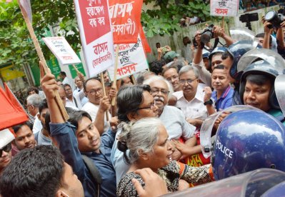বাম গণতান্ত্রিক জোটের ঘেরাও কর্মসূচিতে পুলিশের বাধা (ছবি: ফোকাস বাংলা)
