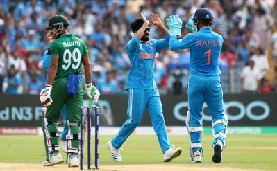 ভারপ্রাপ্ত অধিনায়ক শান্ত দ্রুতই সাজঘরে ফিরেছেন।