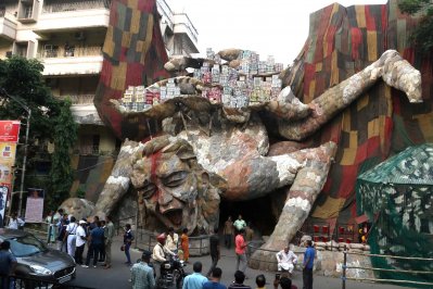 বেলেঘাটা ৩৩ পল্লীতে দুর্গাপূজায় আয়োজন