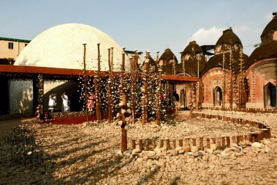 বারিষা সার্বজনীন দুর্গাপূজা মণ্ডপ
