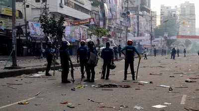 নয়া পল্টন এলাকায় আইনশৃঙ্খলা রক্ষাকারীবাহিনী