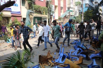 মিরপুরে শ্রমিকদের বিক্ষোভ