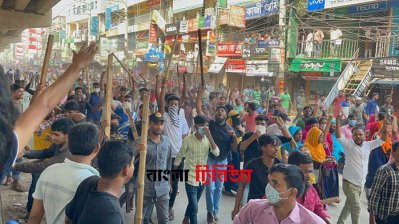 পুলিশের গাড়ি ভাঙচুর মামলায় আসামি চার হাজার, ১১ কারখানা বন্ধ ঘোষণা