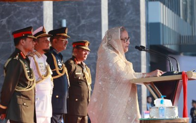 সেনাকুঞ্জে সশস্ত্র বাহিনী দিবসের অনুষ্ঠানে প্রধানমন্ত্রী শেখ হাসিনা (ছবি: ফোকাস বাংলা)