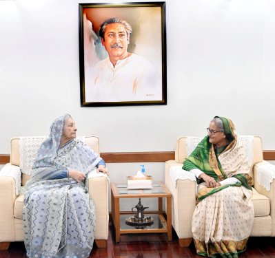 রওশন এরশাদ ও প্রধানমন্ত্রী শেখ হাসিনা (ছবি: ফোকাস বাংলা)
