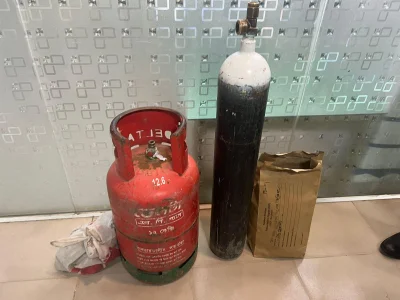 জব্দ করা গ্যাস সিলিন্ডার
