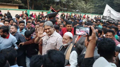 প্রতীক পেয়েই প্রচারণায় নামেন ঢাকা-১৭ আসনে নৌকার প্রার্থী মোহাম্মদ এ আরাফাত