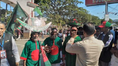 প্রধানমন্ত্রীর ভাষণের অপেক্ষায় আছেন নেতাকর্মীরা