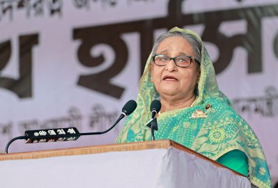 সিলেট আলিয়া মাদ্রাসা মাঠে নির্বাচনি জনসভায় প্রধানমন্ত্রী ও দলের সভাপতি শেখ হাসিনা (ছবি: ফোকাস বাংলা)