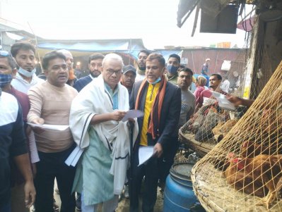 উত্তরায় গণসংযোগ করেছেন বিএনপির সিনিয়র যুগ্ম মহাসচিব অ্যাডভোকেট রুহুল কবির রিজভী