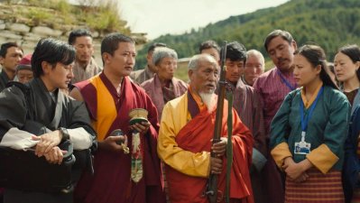 &lsquo;দ্য মঙ্ক অ্যান্ড দ্য গান&rsquo; ছবির একটি দৃশ্য