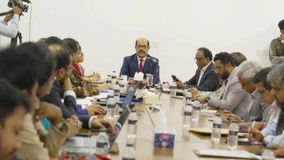 সভায় ডিএনসিসি মেয়র মো. আতিকুল ইসলামসহ অন্যরা