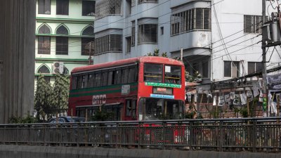 রাস্তায় বিআরটিএ বাস তুলনামূলক বেশি