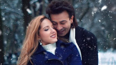 কোর্টনি কফি ও শাকিব খান