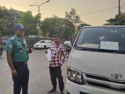 স্টিকারের সত্যতা যাচাইয়ে অভিযান চালিয়ে যাবে ডিএমপি