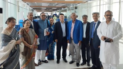 শাহজালাল বিমানবন্দরে প্রতিনিধি দলকে বিদায় জানান চীনের রাষ্ট্রদূত