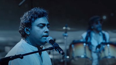 গানটির গীতিকার, সুরকার ও গায়ক বাবনা করিম