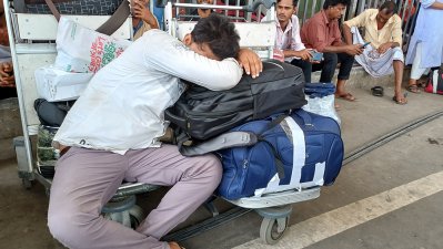 ভুয়া টিকিটের কারণে মালয়েশিয়া যেতে পারছেন না অনেক কর্মী