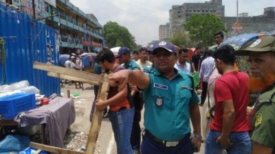 যান চলাচল স্বাভাবিক করার জন্য এ অভিযান চলছে