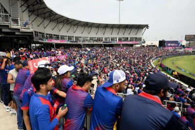 ডালাসের গ্র্যান্ড প্রেইরি স্টেডিয়াম মাতিয়ে রাখেন নেপালের সমর্থকরা (ছবি: সংগৃহীত)