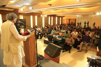 বক্তব্য রাখছিলেন আব্দুল্লাহ আবু সায়ীদ