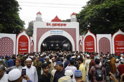 জাতীয় ঈদগাহ ময়দানে ঈদের জামাত 