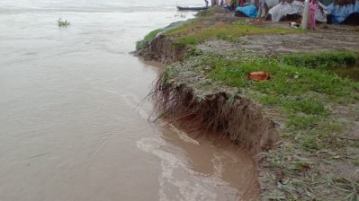 দুধকুমারের পানি বিপদসীমা ছুঁই ছুঁই, কুড়িগ্রামে চোখ রাঙাচ্ছে বন্যা