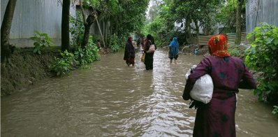 তলিয়ে গেছে রৌমারী সদর ইউনিয়নের পাকা সড়ক। 