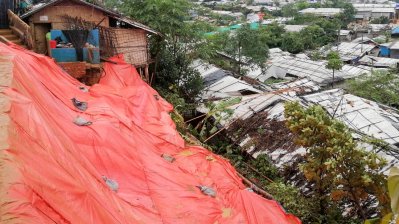 রোহিঙ্গা ক্যাম্পে পাহাড়ধসে নিহত বেড়ে ১০, সরানো হয়েছে ৫০০ পরিবার