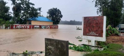 ধলাই নদীর বাঁধে ২০০ ফুট জুড়ে ভাঙন