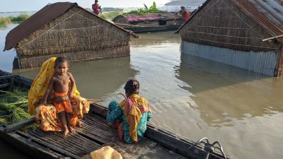 বন্যার কবলে কুড়িগ্রাম, অর্ধলক্ষাধিক মানুষ পানিবন্দি