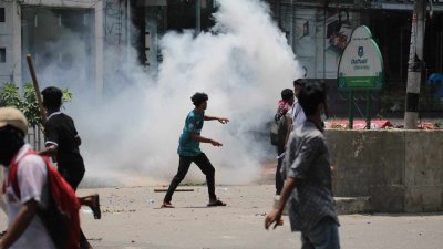 থমথমে অবস্থা বিরাজ করছে পুরো এলাকায়। ছবি: নাসিরুল ইসলাম