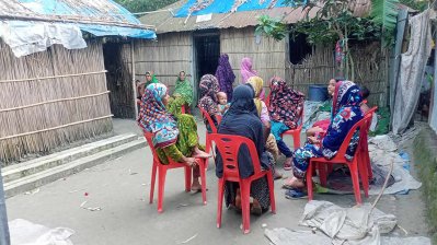 ভ্যানচালক বাবার স্বপ্ন রইলো অধরা, ছাত্রলীগ কর্মী সবুজের বাড়িতে মাতম