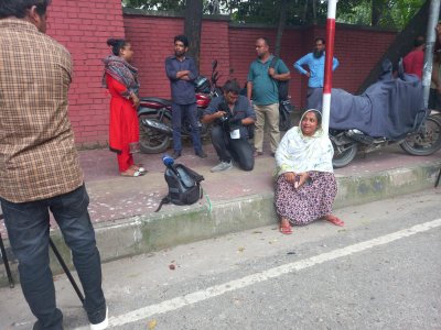 নিখোঁজ অনেকের খোঁজে পরিবারের সদস্যরা
