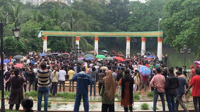 রবীন্দ্র সরোবরে শুরুর আগেই শেষ!